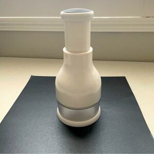 Chef Style Chopper - Lightly Used - Kitchen Gadget